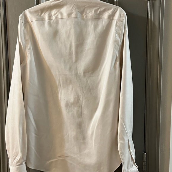 Michael Kors Men's Slim fit air soft stretch button down Shirt - Picture 2 of 10